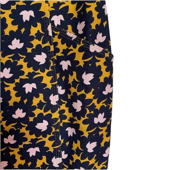 Boden Louise Textured Dress - Picture 5 of 11